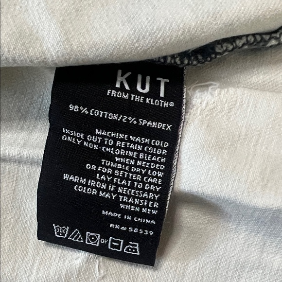 😊👖💙🥶Kut from the Kloth Light Wash Denim Jacket - Picture 12 of 13